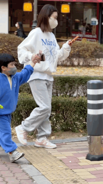 16681327112102.GIF