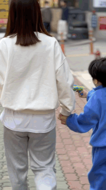 1668132711865.GIF